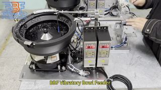 चीन निर्माता वाइब्रेटरी बाउल फीडर उच्च सटीकता कस्टम प्लास्टिक स्नैप रिंग फीडर